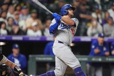 Yamamoto lanza 5 sólidas entradas, Muncy conecta grand slam y Dodgers aplastan 8-1 a Rockies