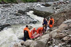 Lluvias torrenciales dejan 3 muertos y una docena de desaparecidos en el norte de India