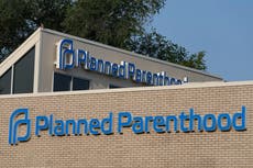 Estados de EEUU pueden cortar los fondos de Medicaid a Planned Parenthood, dice la Corte Suprema