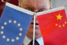 Tambaleante por reprimendas de Trump, Europa sopesa estrechar lazos con China