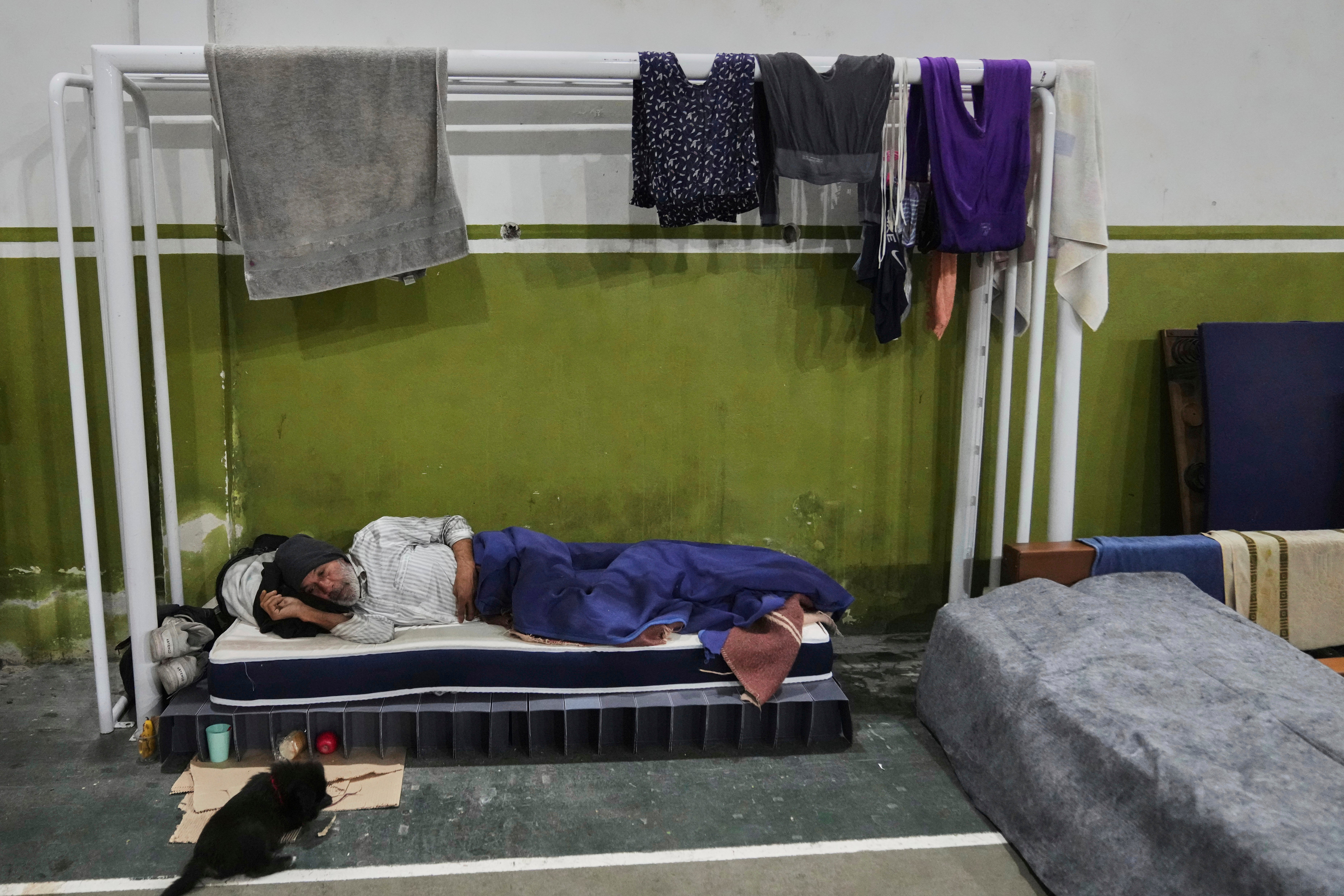 URUGUAY-FRÍO REFUGIOS