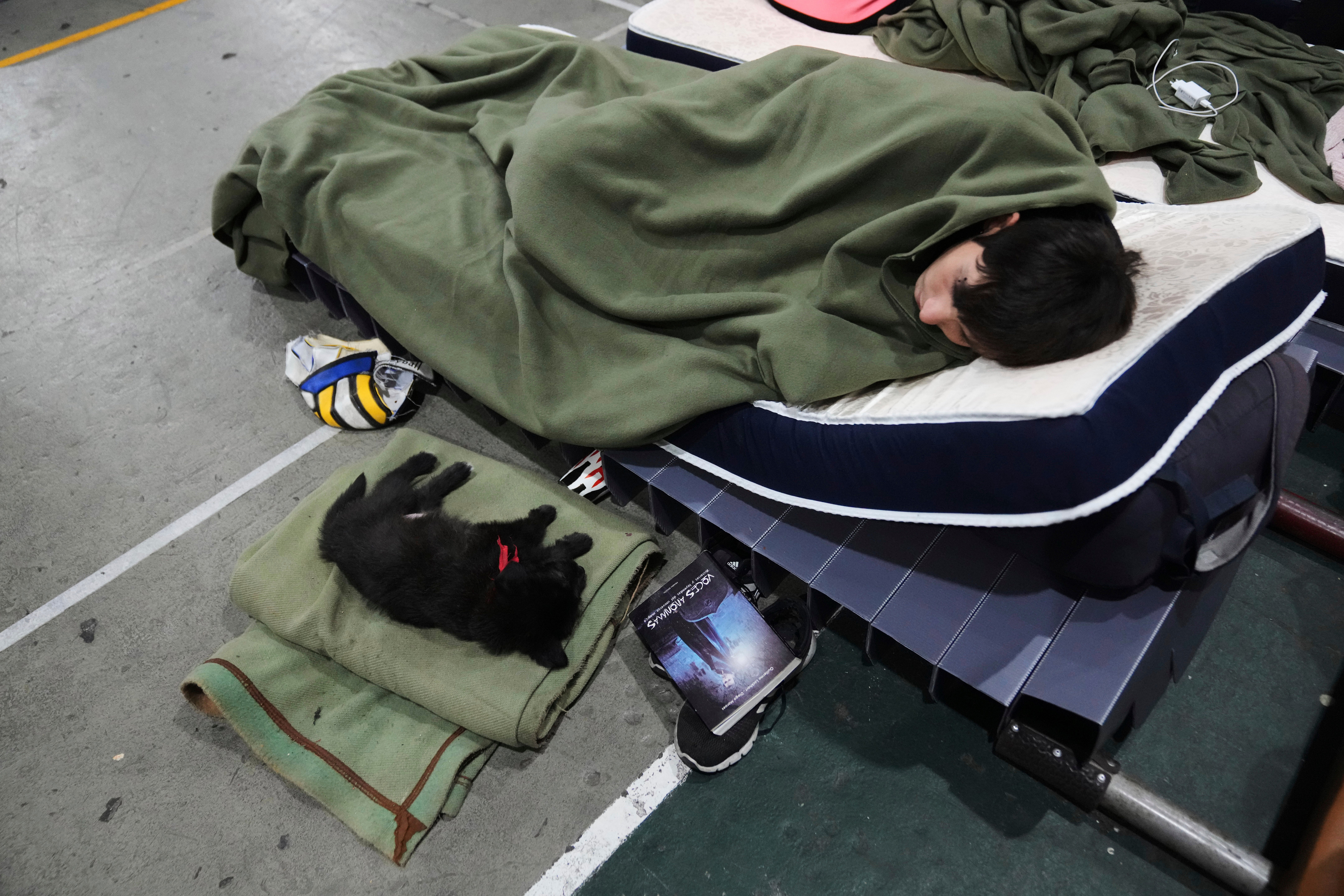 El frío extremo en Uruguay obliga a abrir refugios para personas sin hogar