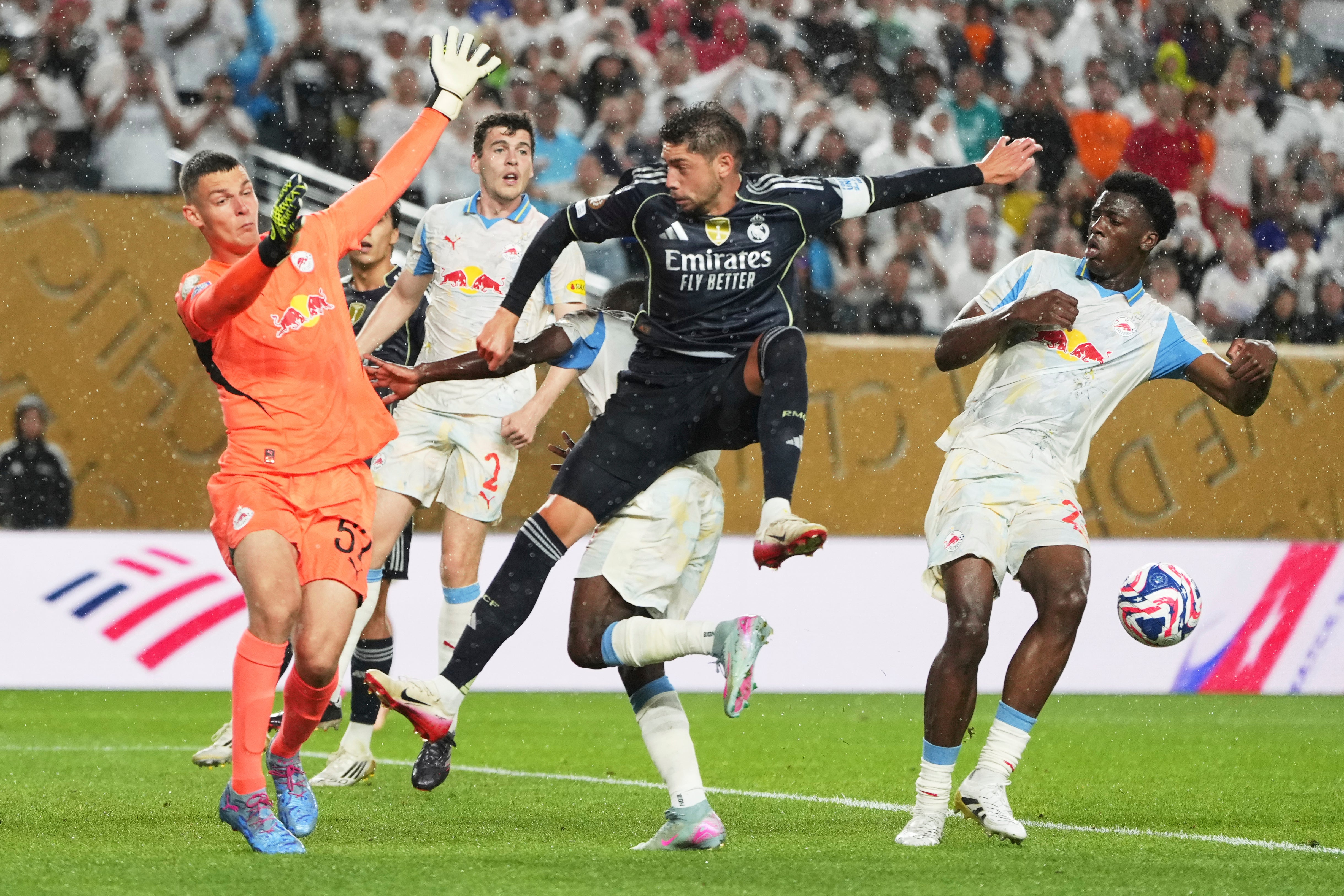 CLUBES MUNDIAL REAL MADRID SALZBURGO