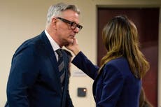 Equipo de "Rust" llega a acuerdo con productores y Alec Baldwin por tiroteo fatal