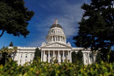 California reduce déficit de $12 mil millones recortando acceso de inmigrantes a atención médica