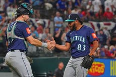 Mastrobuoni logra el hit ganador para los Marineros en la 12ª para vencer 7-6 a los Rangers