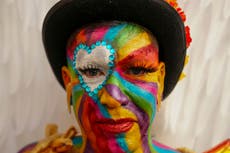 Ciudades de Latinoamérica se visten de colores del arcoíris para celebrar el Día del Orgullo LGBTQ+