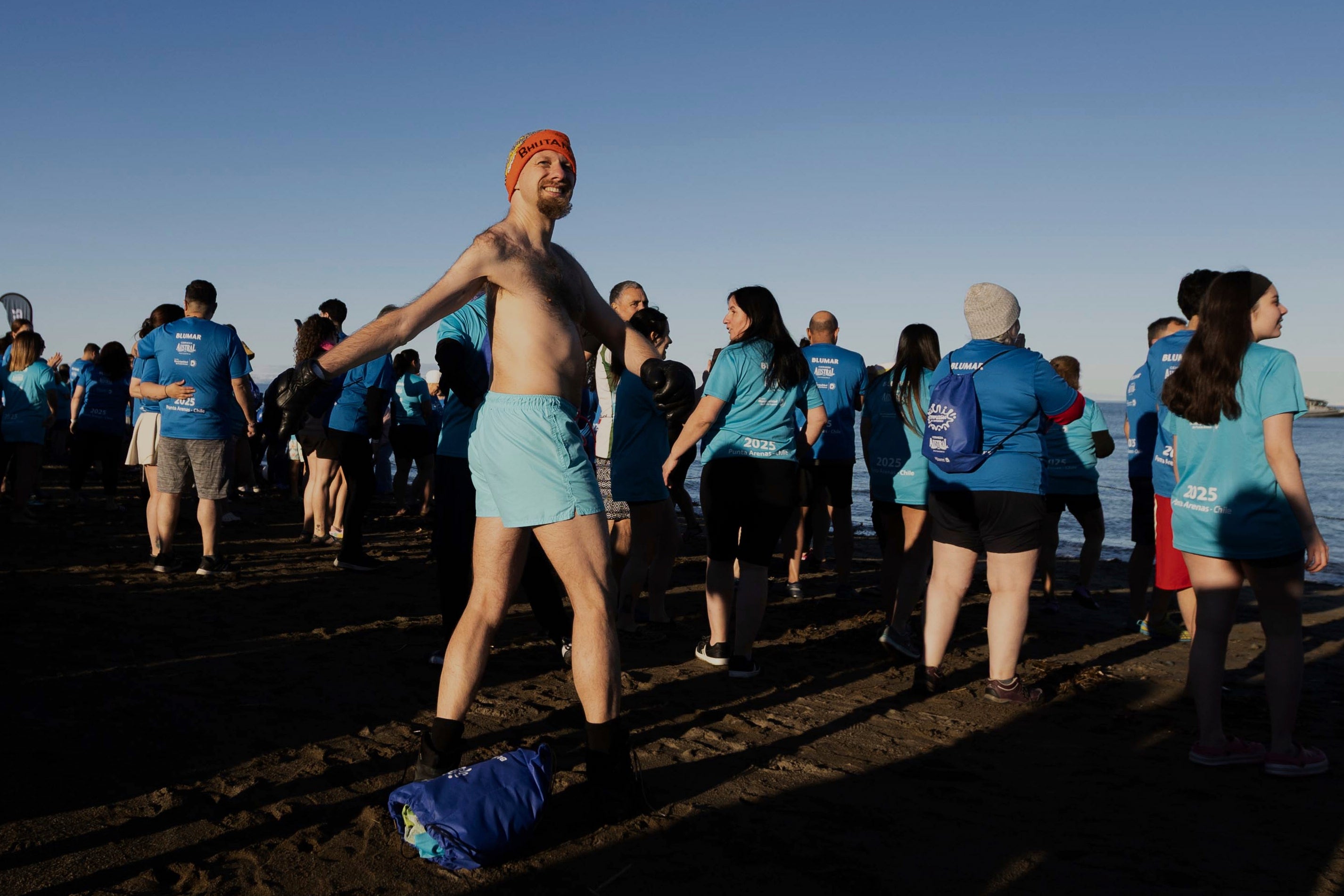 CHILE-CHAPUZÓN EN EL MAGALLANES