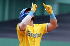 Wilyer Abreu conecta jonrón de 3 carreras y Medias Rojas apabullan 15-1 a Azulejos