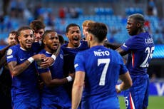 Chelsea sobrevive a tanto de Benfica tras larga interrupción y lo elimina por 4-1 en Mundial
