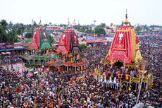 Tres muertos y más de una docena de heridos tras una avalancha en un festival hindú en Puri, India