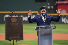 Elvis Andrus es incluido en el Salón de la Fama de los Rangers de Texas con ayuda de Adrián Beltré