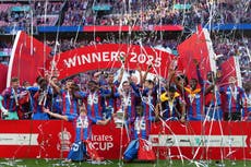 Crystal Palace deberá esperar fallo de la UEFA sobre vínculos con Lyon para entrar a la Liga Europa