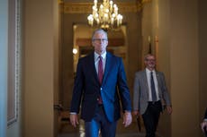 Senadores evalúan enmiendas propuestas al proyecto de recortes fiscales y de gastos de Trump