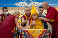 Fotos muestran celebración del 90mo cumpleaños del Dalai Lama