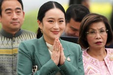 Una corte tailandesa suspende a la primera ministra, Paetongtarn Shinawatra, por llamada filtrada