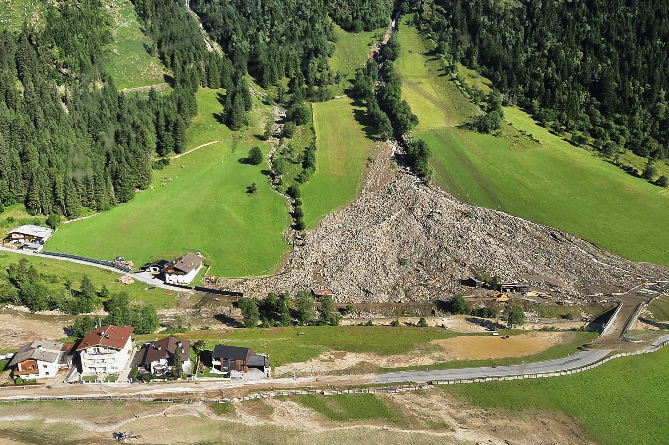 AUSTRIA ALUD
