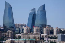 Azerbaiyán detiene a siete vinculados a un medio ruso mientras se agrava la tensión con Moscú