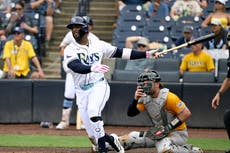 Con tres jonrones, Rays superan 6-5 a Atléticos y evitan perder la serie por barrida