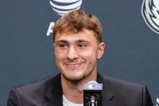 Mavs firman convenio con Cooper Flagg, 1er seleccionado del draft