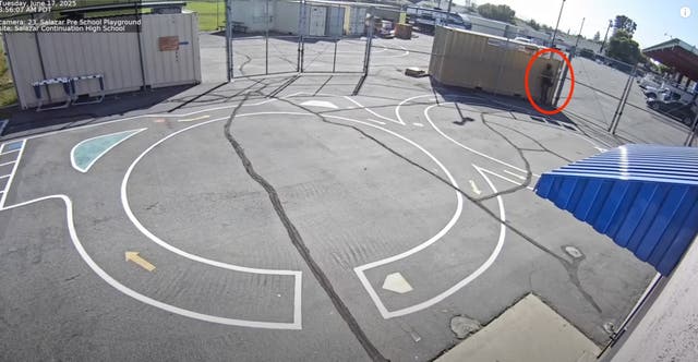 <p>La Junta del Distrito Escolar Unificado de El Rancho (Pico Rivera, California) escribió al Departamento de Seguridad Nacional de EE. UU. para quejarse del supuesto incidente y acusó a los agentes de ICE de arriesgarse a “exponerse a menores” </p>