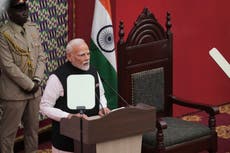 Modi llega a Trinidad y Tobago para fortalecer lazos en su primera visita oficial