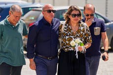 Familia de Diogo Jota y su hermano se reúne en la capilla antes del funeral