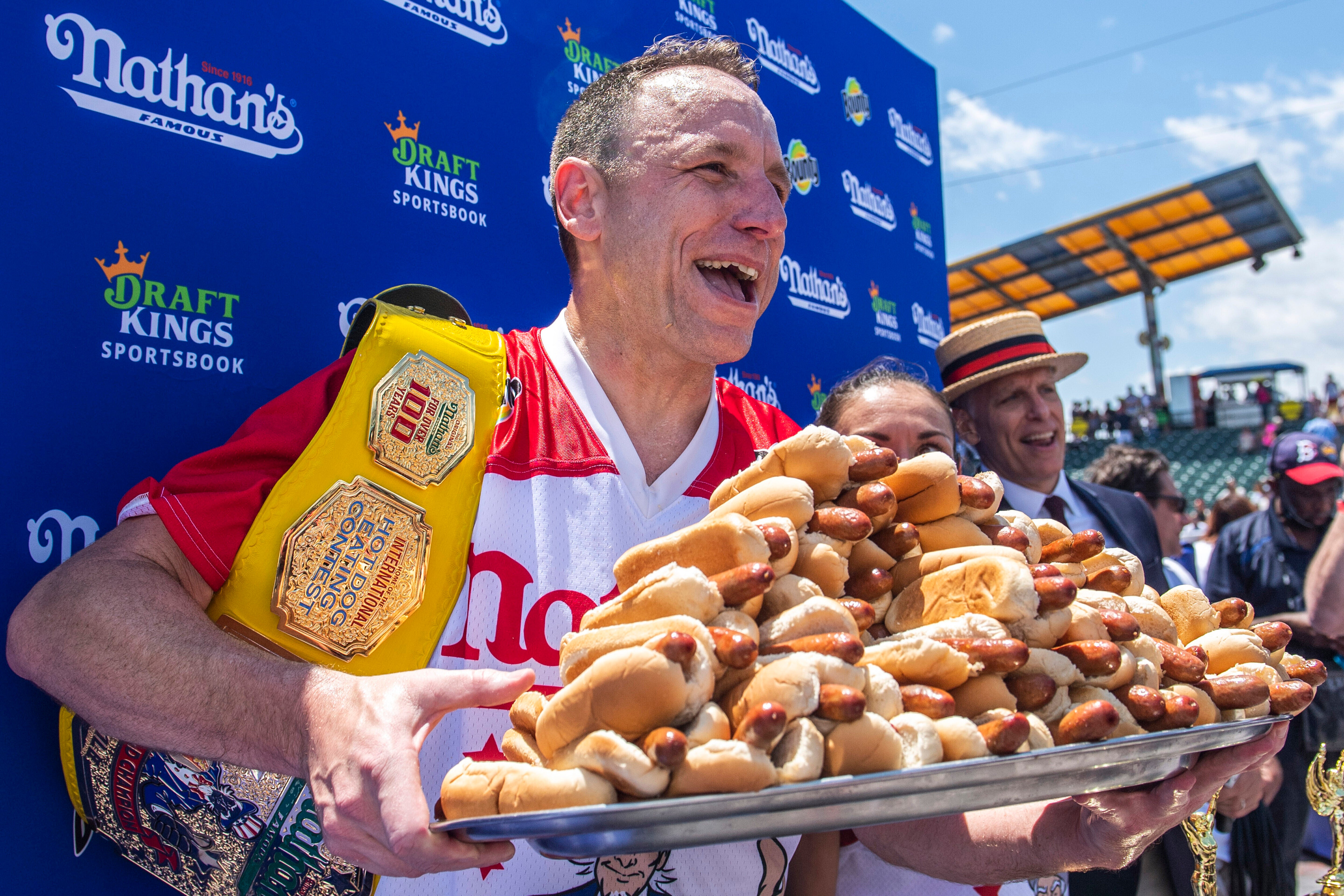 EEUU-4 DE JULIO-HOT DOGS