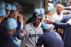 Raleigh pega 34to y 35to jonrón e iguala récord de Griffey con Seattle antes de Juego de Estrellas