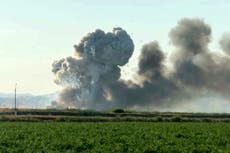 Hallan restos humanos tras explosión en almacén de fuegos artificiales en California