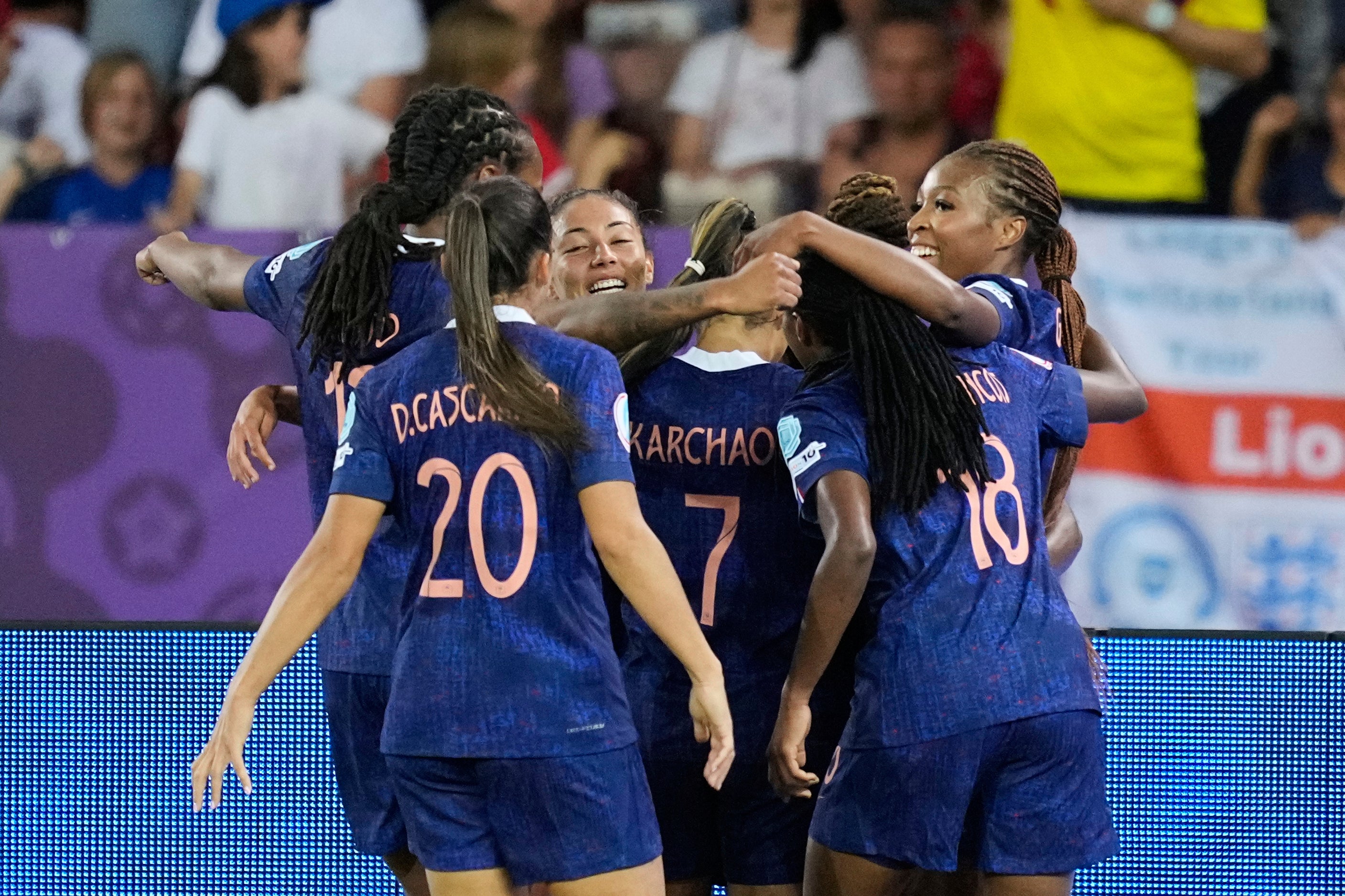 Francia sorprende a Inglaterra con una victoria de 2-1 en el Campeonato Europeo femenino