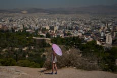 Grecia impone pausas laborales mientras una ola de calor afecta al país