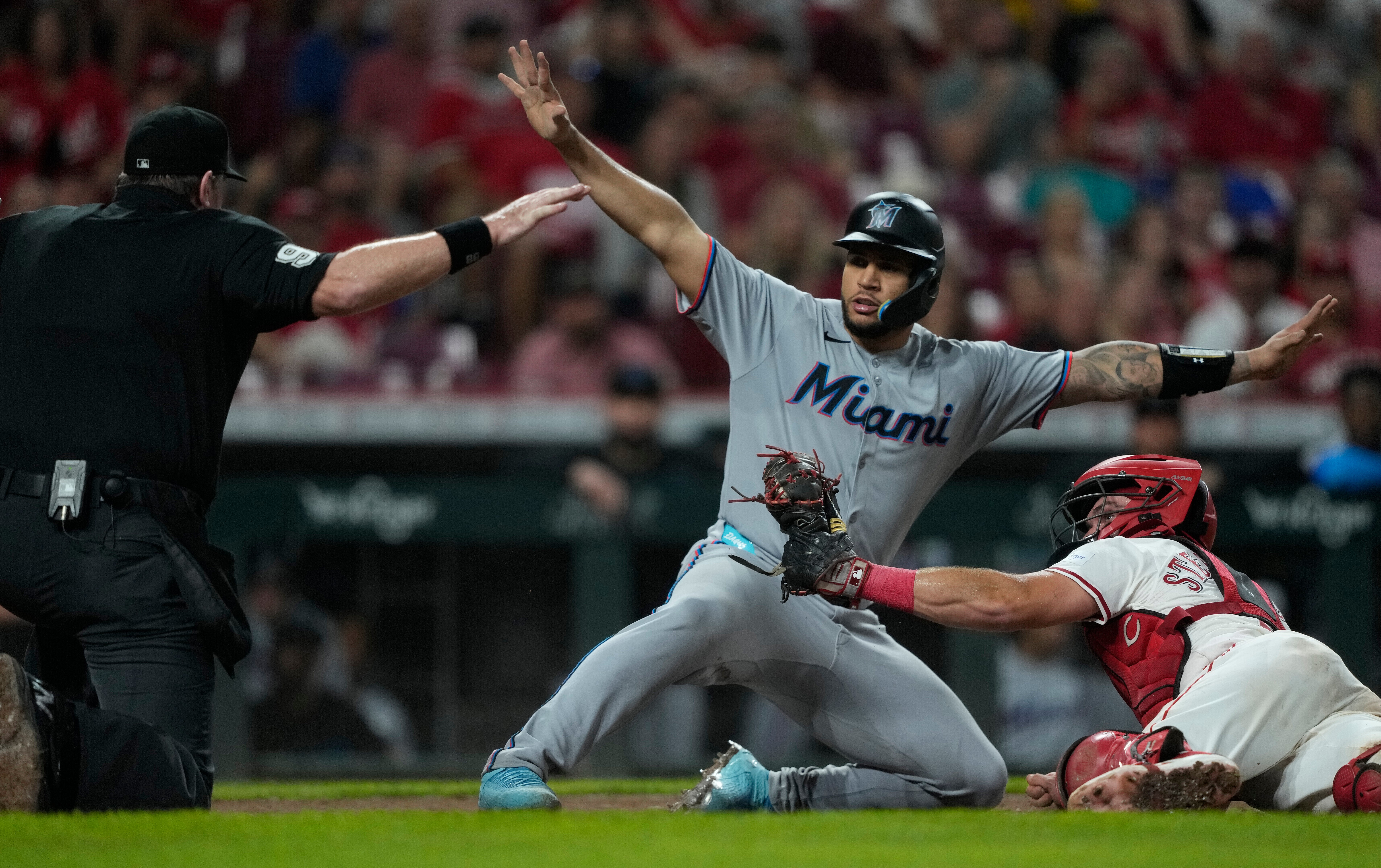 MARLINS-ROJOS