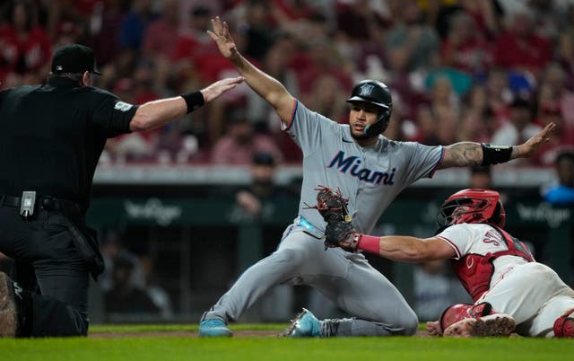 MARLINS-ROJOS