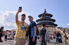 China amplía la entrada sin visa a más de 70 países para atraer turistas