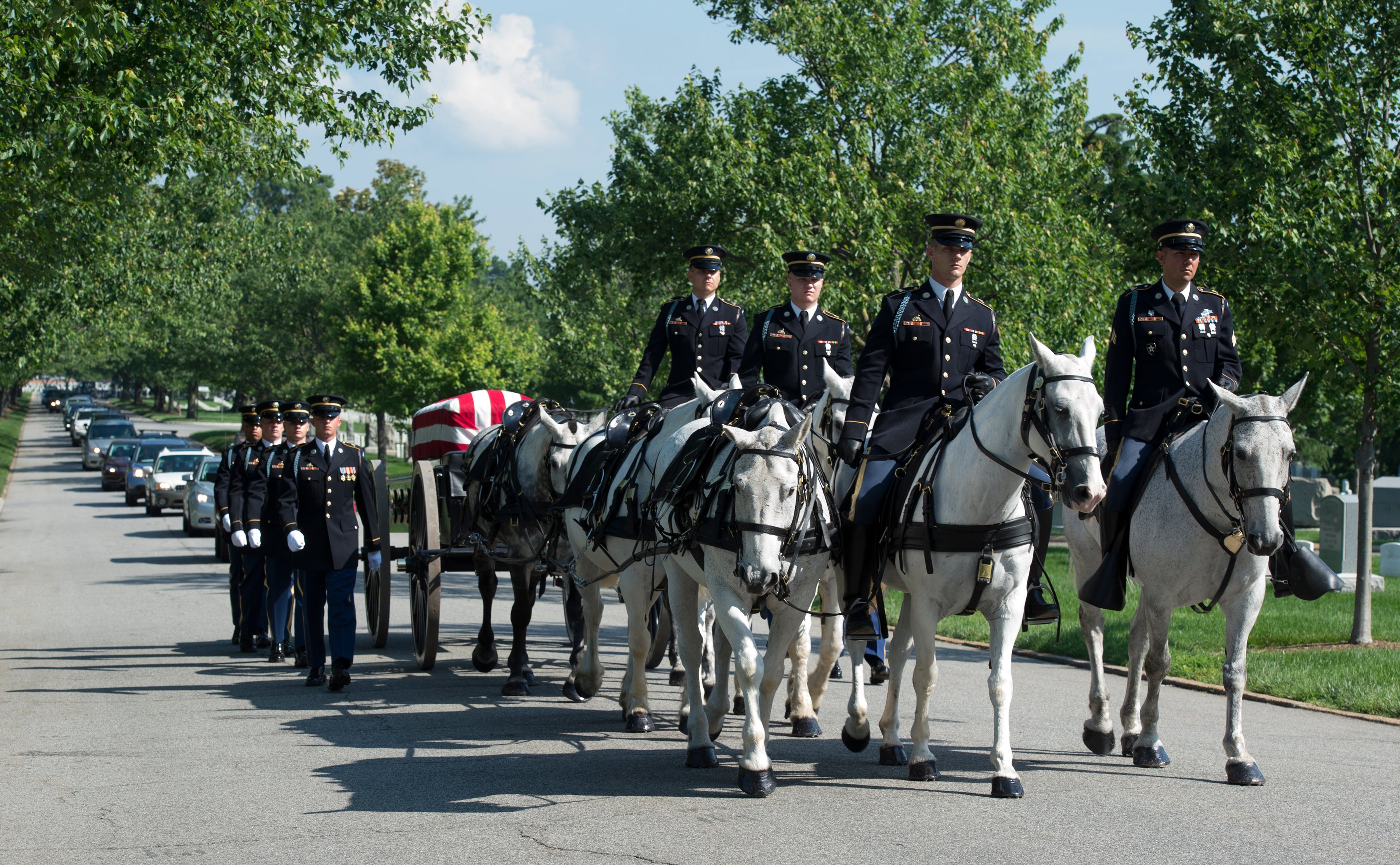EEUU-EJÉRCITO-CABALLOS