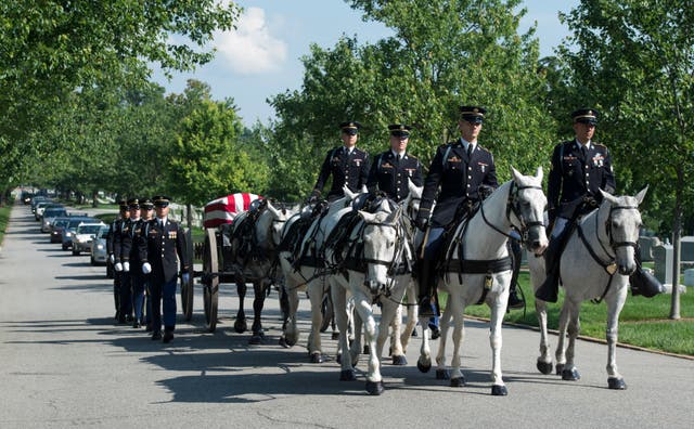 EEUU-EJÉRCITO-CABALLOS