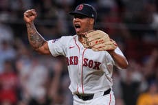 Bello poncha a diez y Medias Rojas vencen 10-2 a Rockies para su quinta victoria seguida