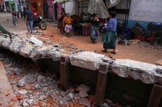 AP Fotos: Guatemala un día después de que decenas de sismos sacudieron al país