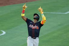 Acuña conecta 2 jonrones y Bravos rompen racha de 13 derrotas en California al vencer a los A's