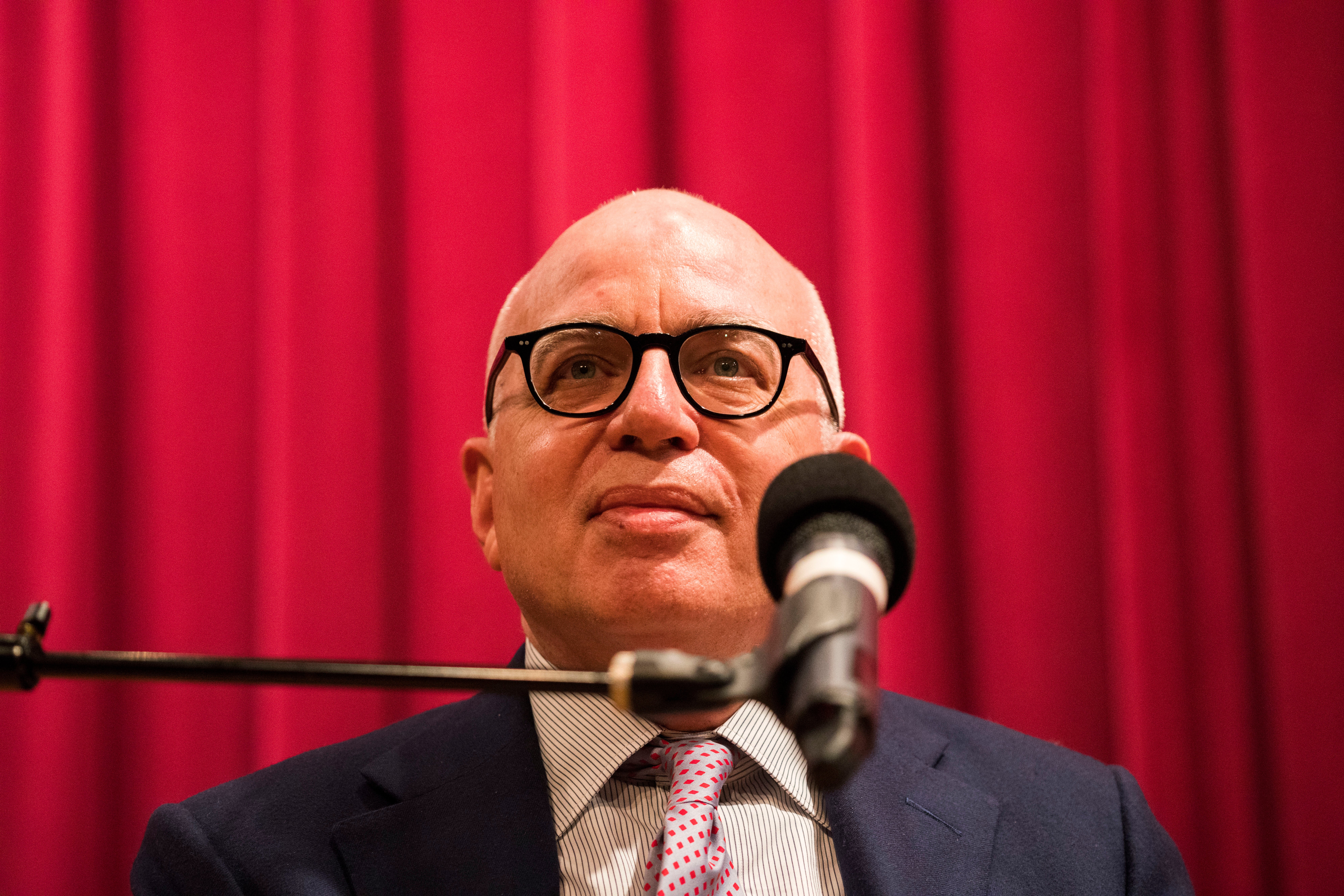 El escritor Michael Wolff afirmó que había sido la última persona en recibir un mensaje de Epstein