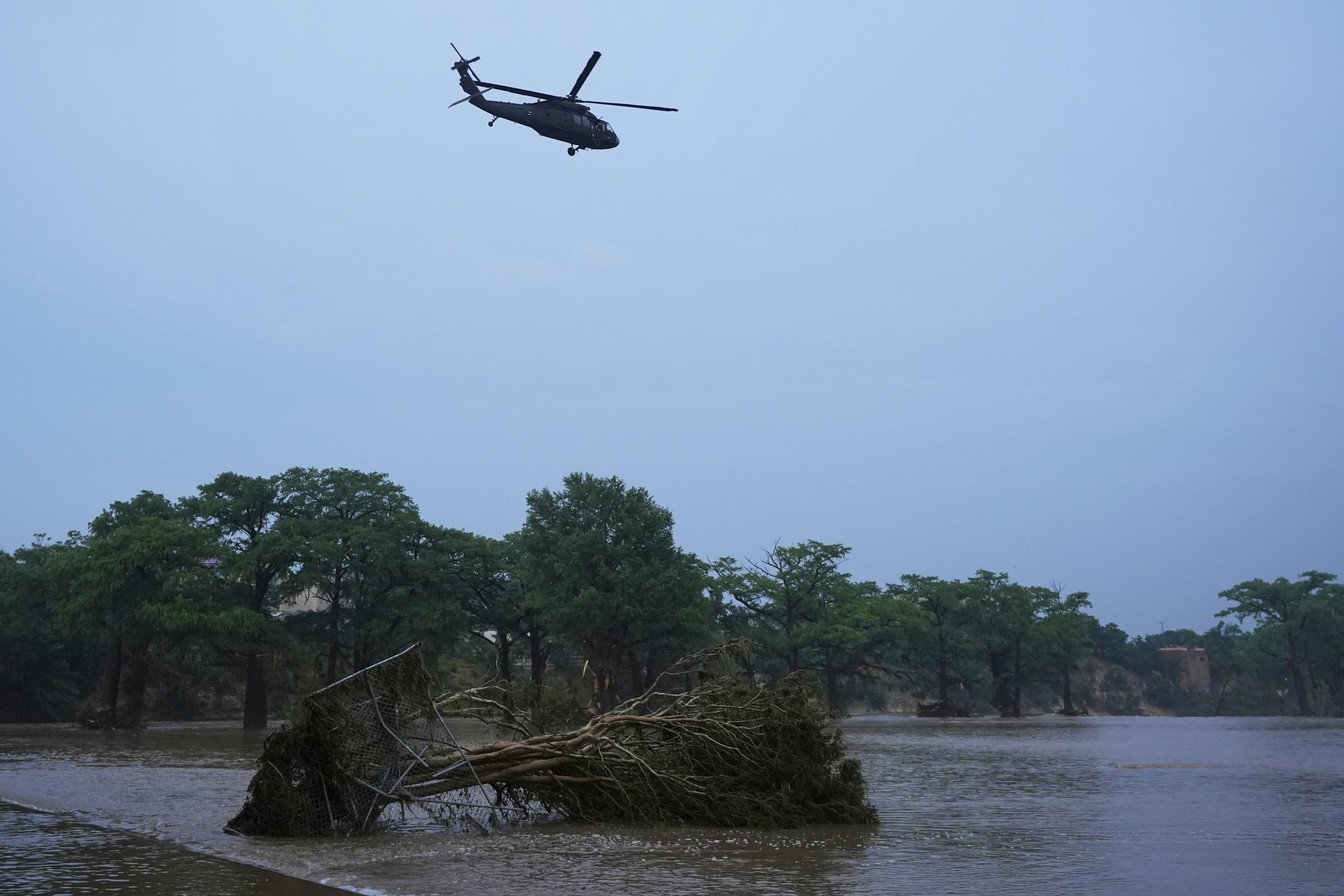 Al menos 173 personas continúan desaparecidas tras las inundaciones en Texas