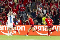 Suiza logra gol tardío y empata con Finlandia para avanzar a cuartos de final