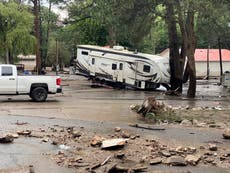 Más de 200 casas dañadas por inundación en Nuevo México