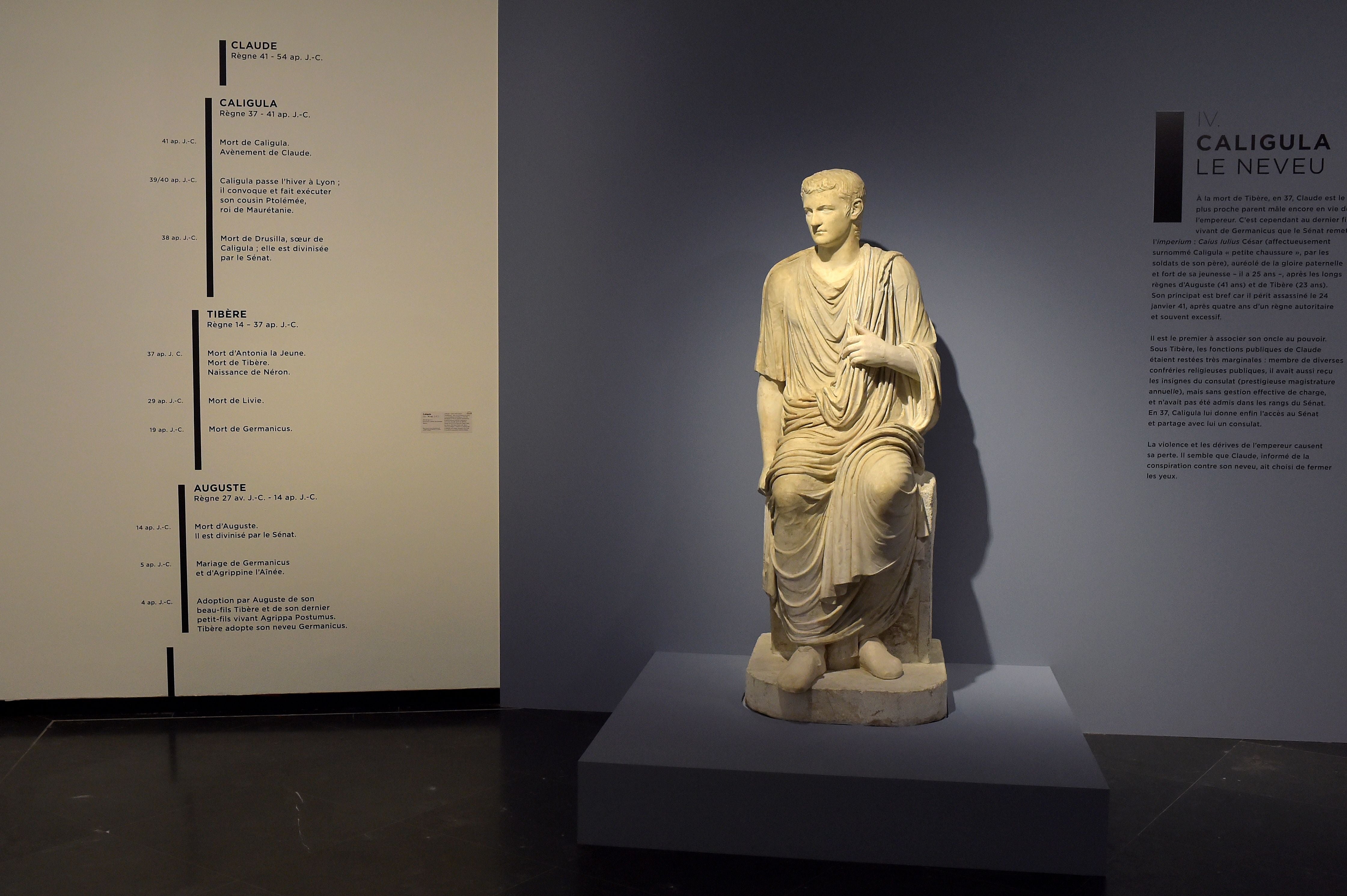 Estatua del emperador romano Calígula