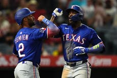 Semien y Seager guían a Rangers hacia paliza 11-4 sobre Angelinos