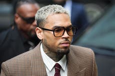 Chris Brown niega nuevas acusaciones de “ataque con una botella” en club de Londres