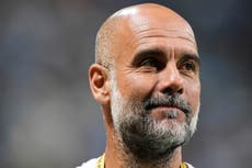 Guardiola recibe abucheos en concierto de Oasis en Manchester