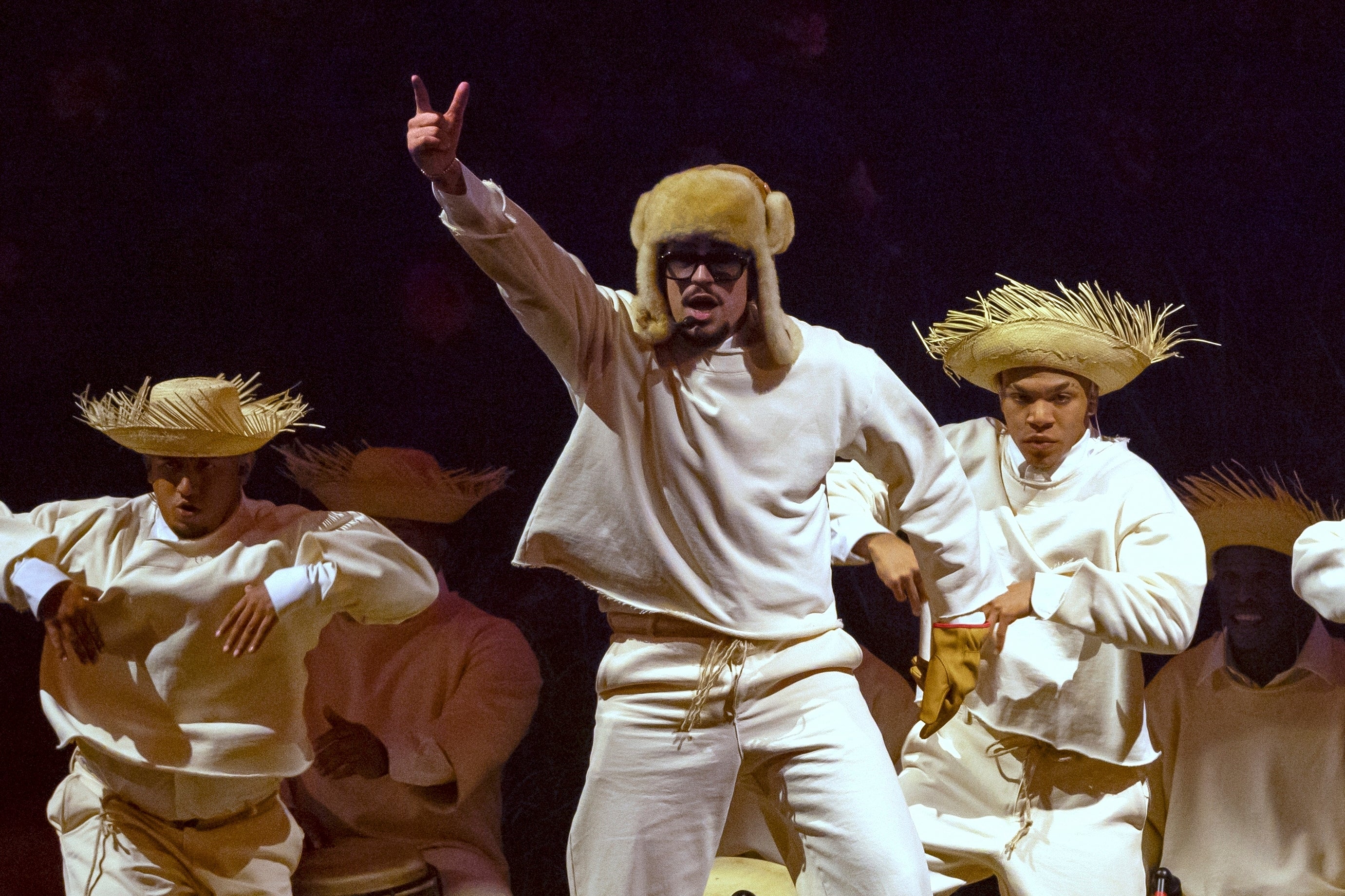 Bad Bunny en el primer show de su residencia de 30 conciertos en el Coliseo de Puerto Rico José Miguel Agrelot, en San Juan (Puerto Rico), el viernes 11 de julio de 2025 (AP Photo/Alejandro Granadillo)