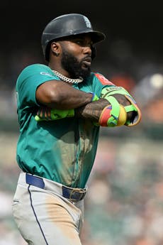 Arozarena conecta jonrón y anota 4 veces en la paliza de Marineros, 15-7 sobre Tigres